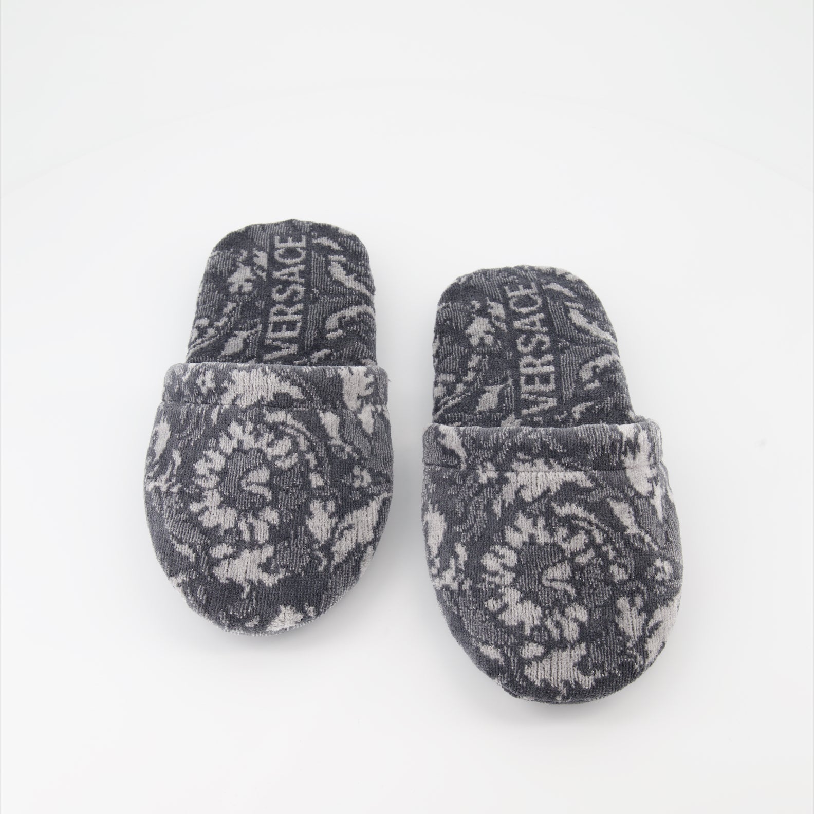 Versace Barocco Slippers - image 6