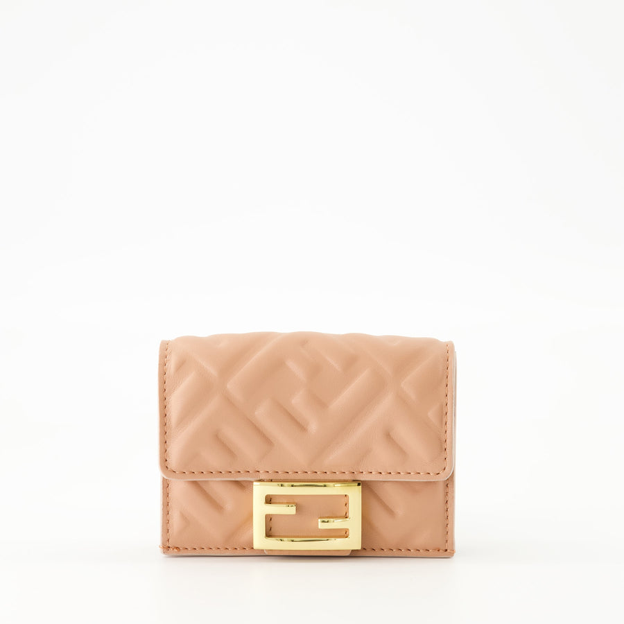 Fendi Embossed Leather Card Holder Wallet – Nude
