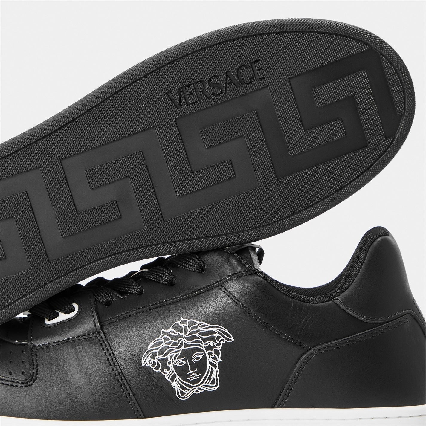 Versace Medusa Sneak Low-Top Trainers - image 3
