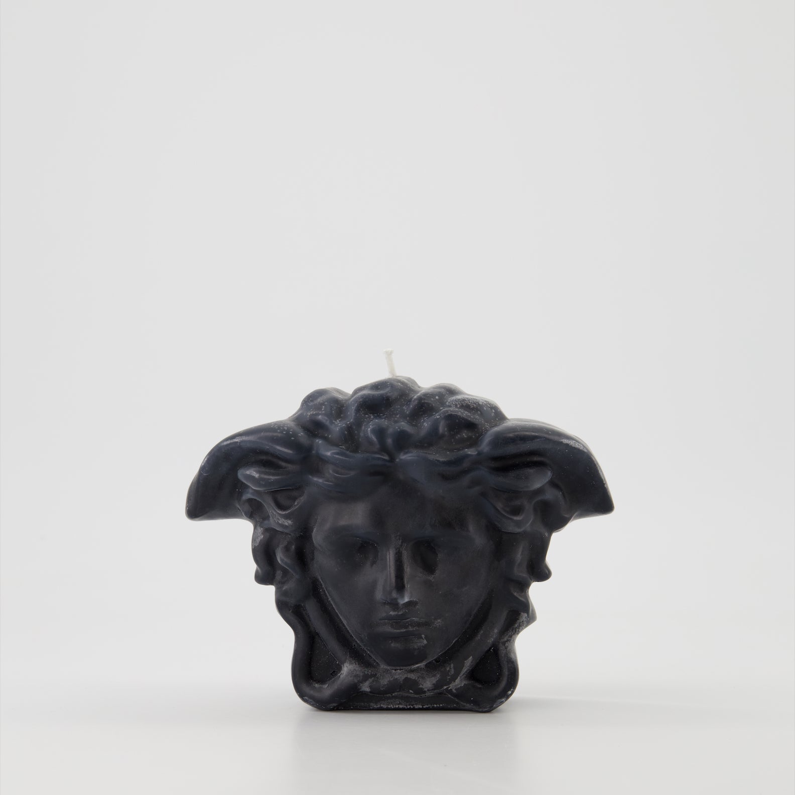 Versace Medusa Head Candle – Black - image 2