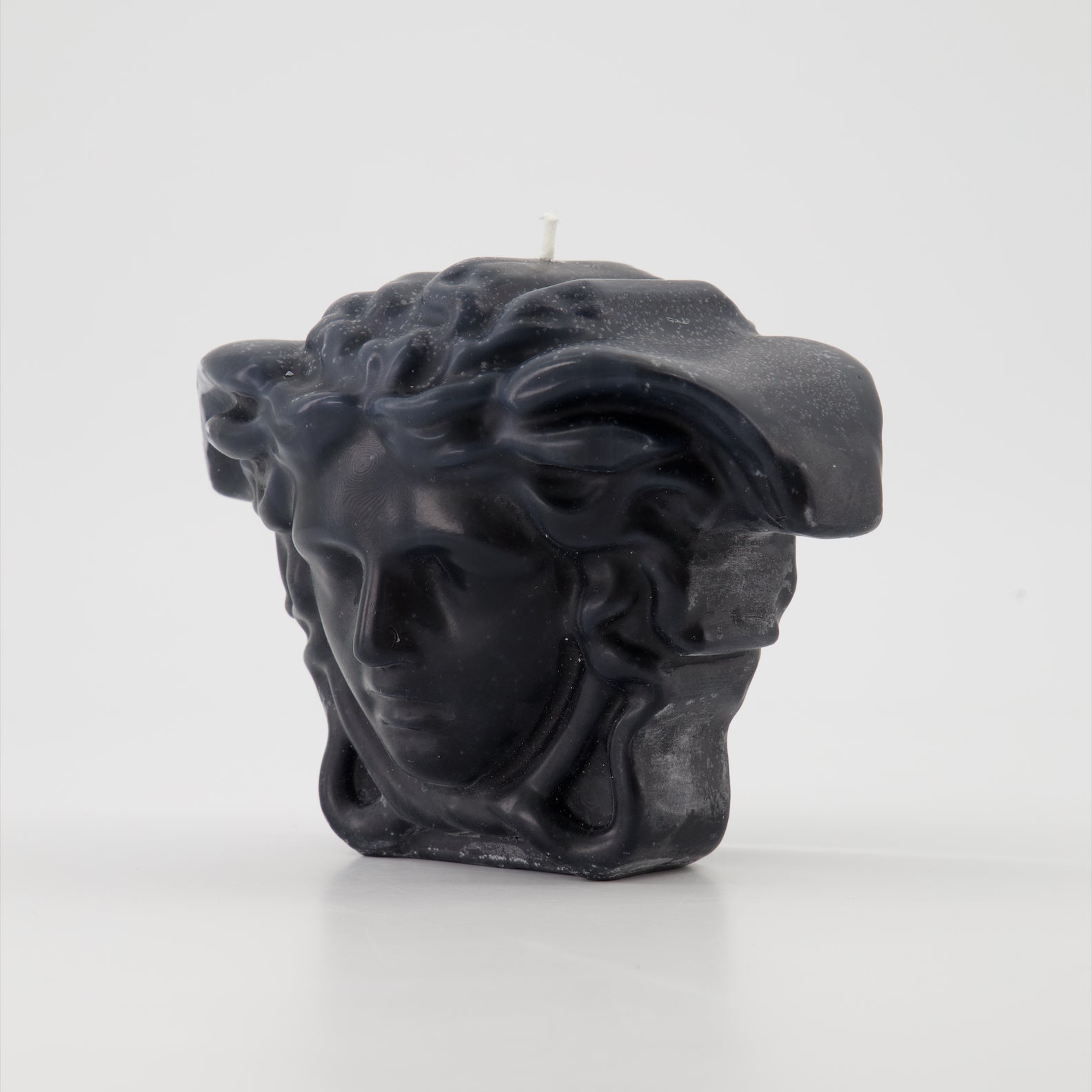 Versace Medusa Head Candle – Black - image 3