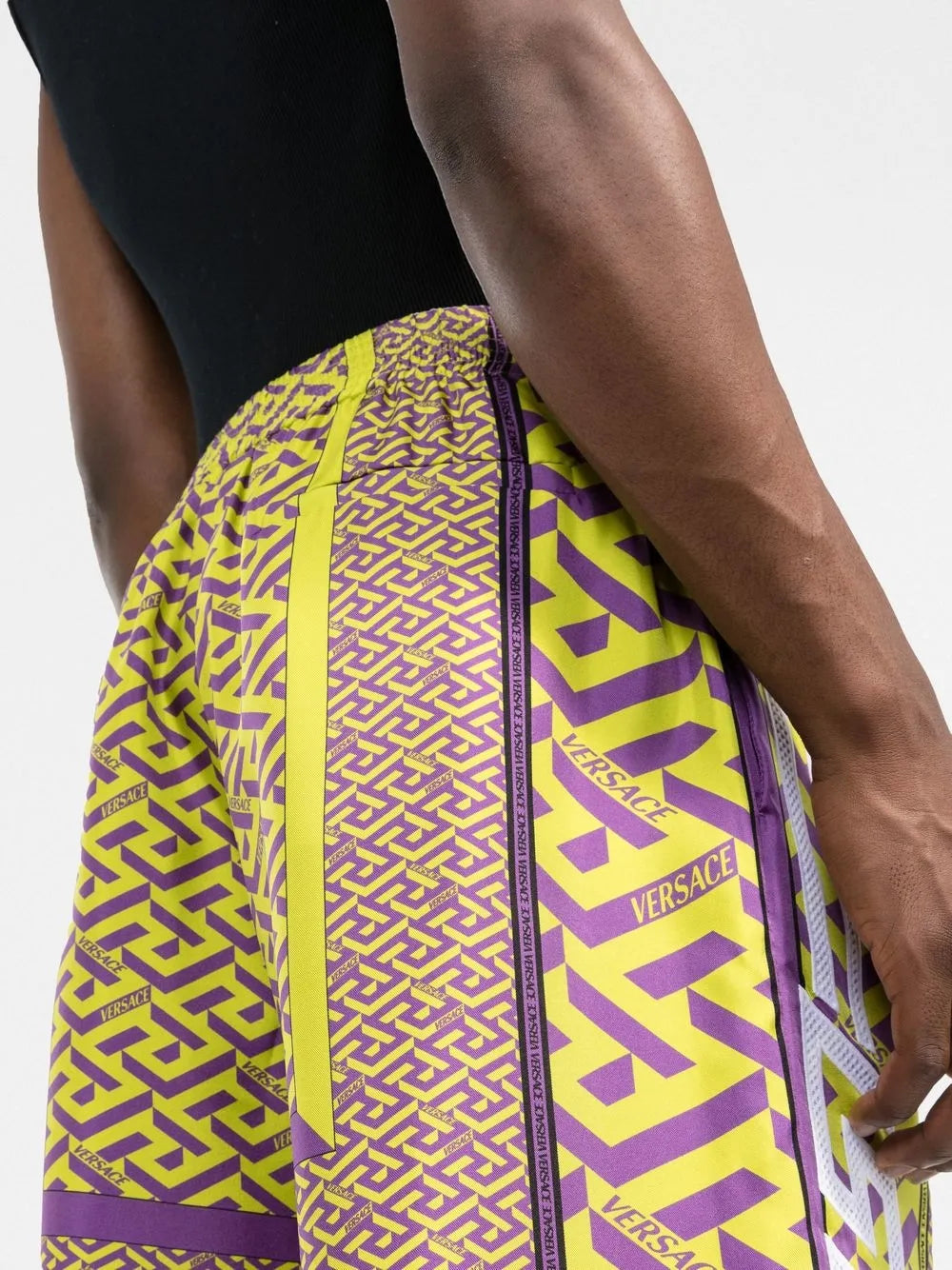 Versace Short Greca - image 7