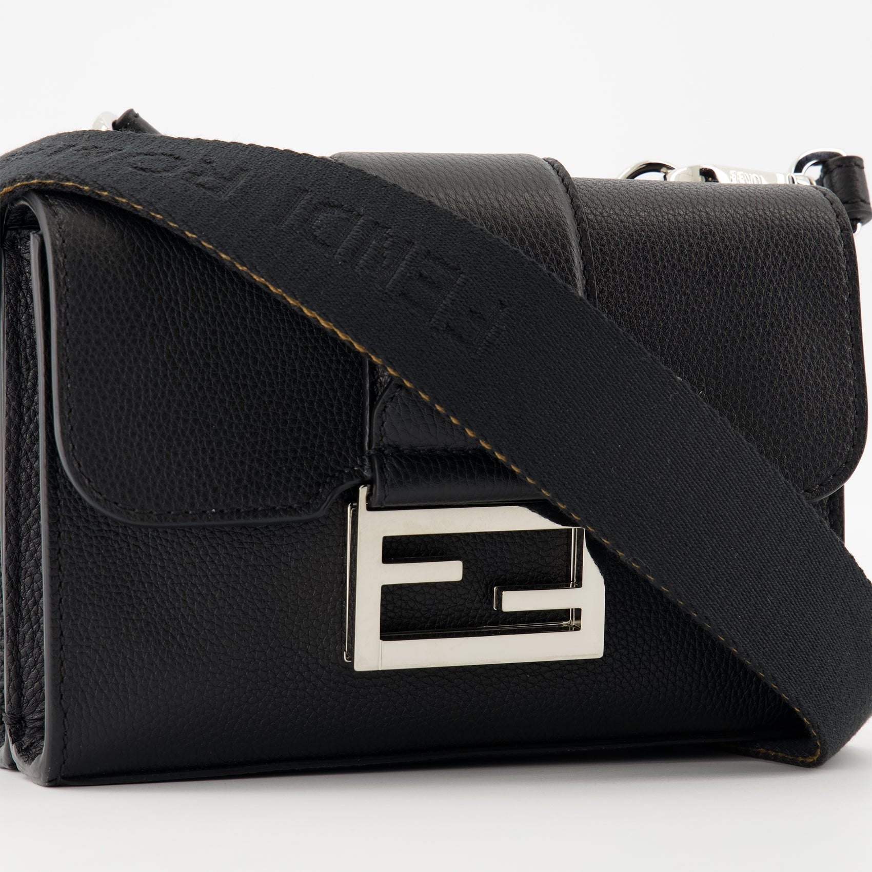 Fendi Double Baguette Bag - image 3