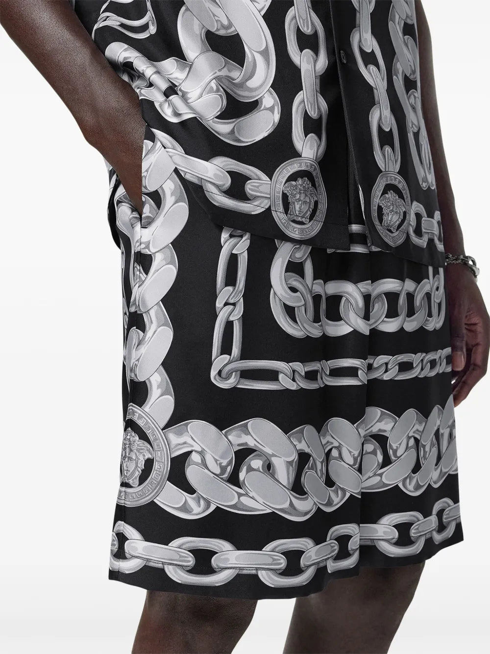 Versace Short Medusa Chains - image 7