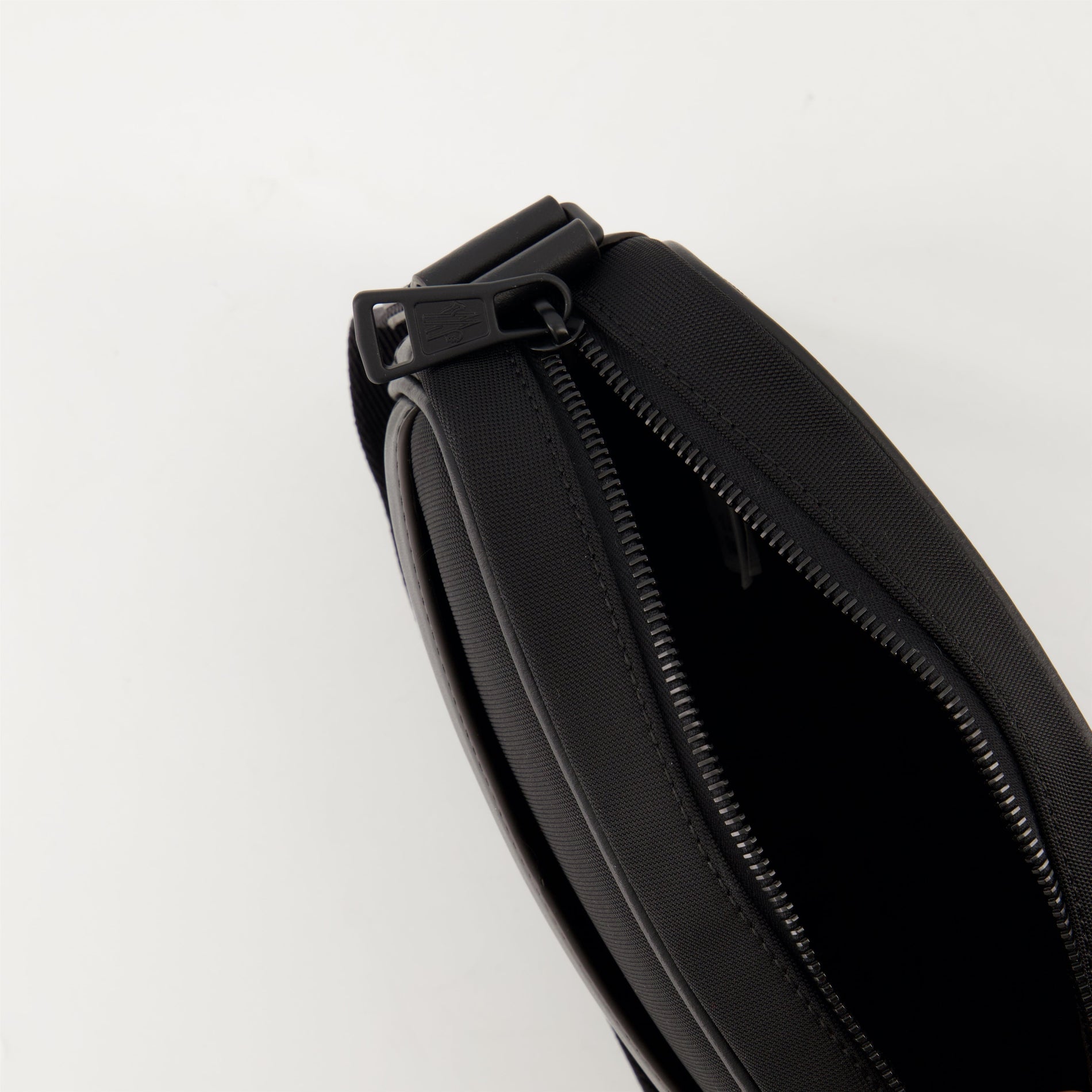 Moncler Pierrick Shoulder Bag - image 4