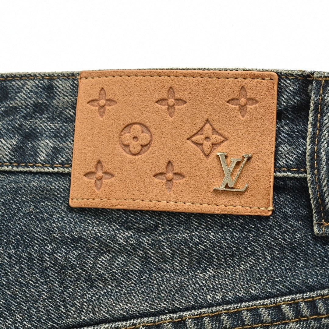 Louis Vuitton Classic Indigo Denim Jeans with Embroidered Back Pocket - image 5
