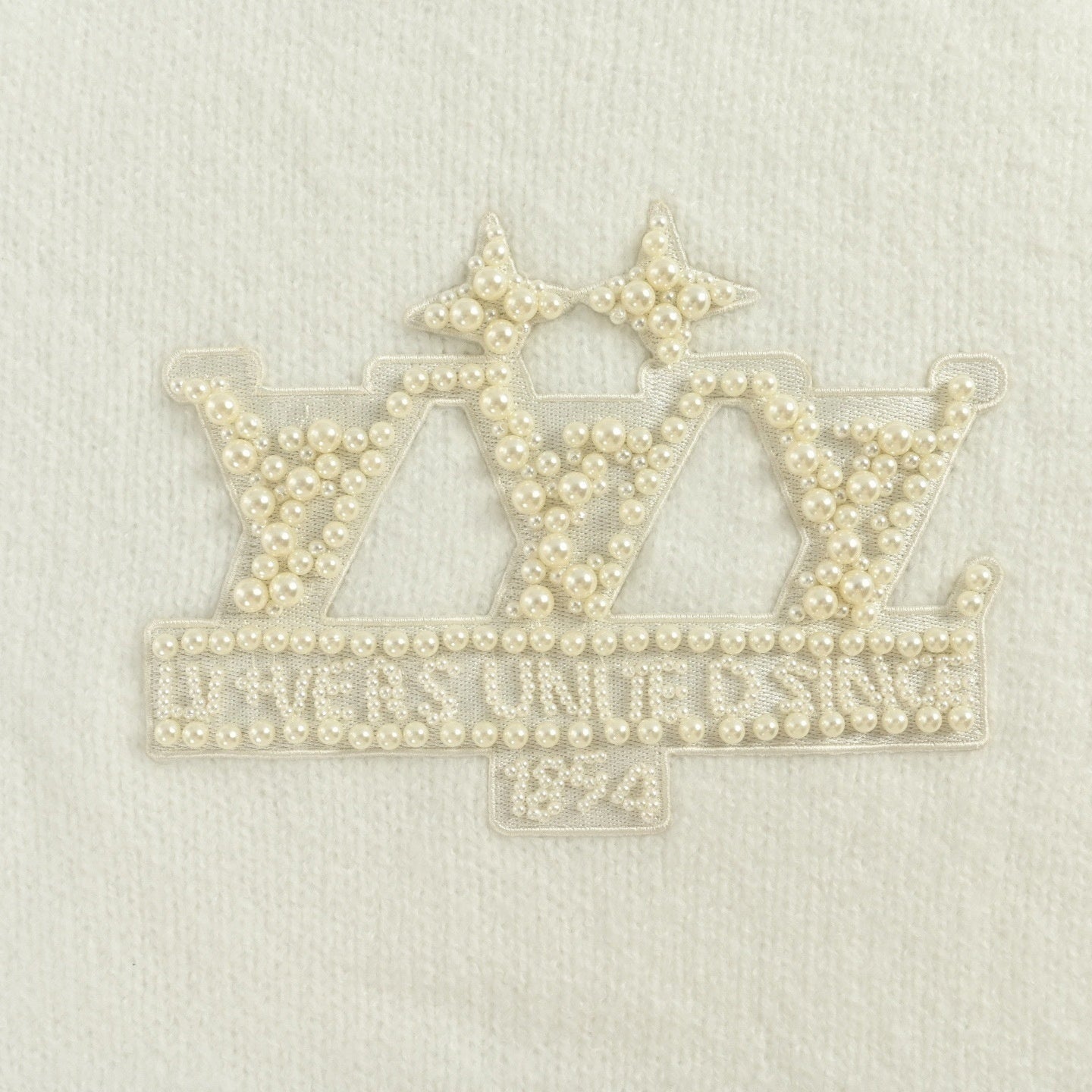 Louis Vuitton Pearl-Embellished Crown Motif Wool Knit Sweater – Ivory White - image 5