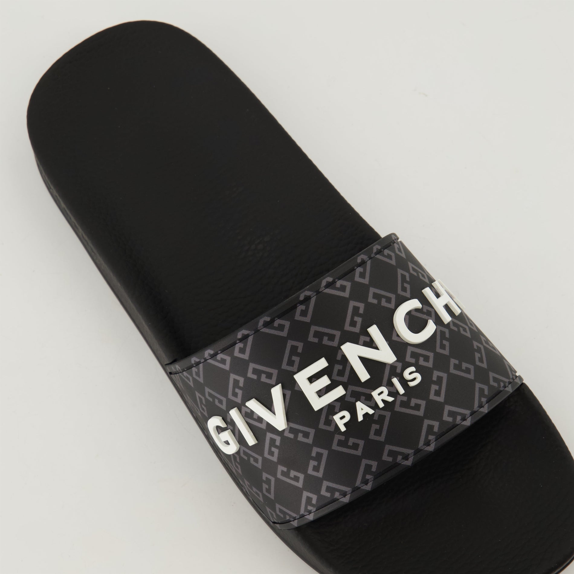 Givenchy Rubber Slide Sandals - image 5