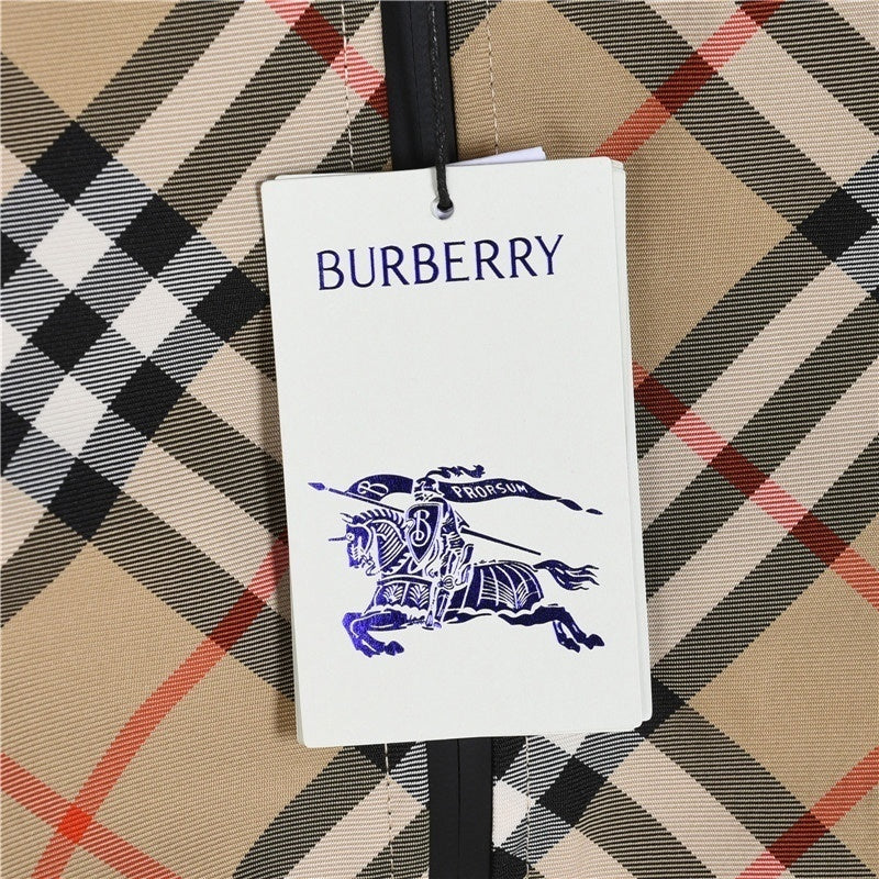 Burberry Reversible Vintage Check Hooded Jacket - image 7