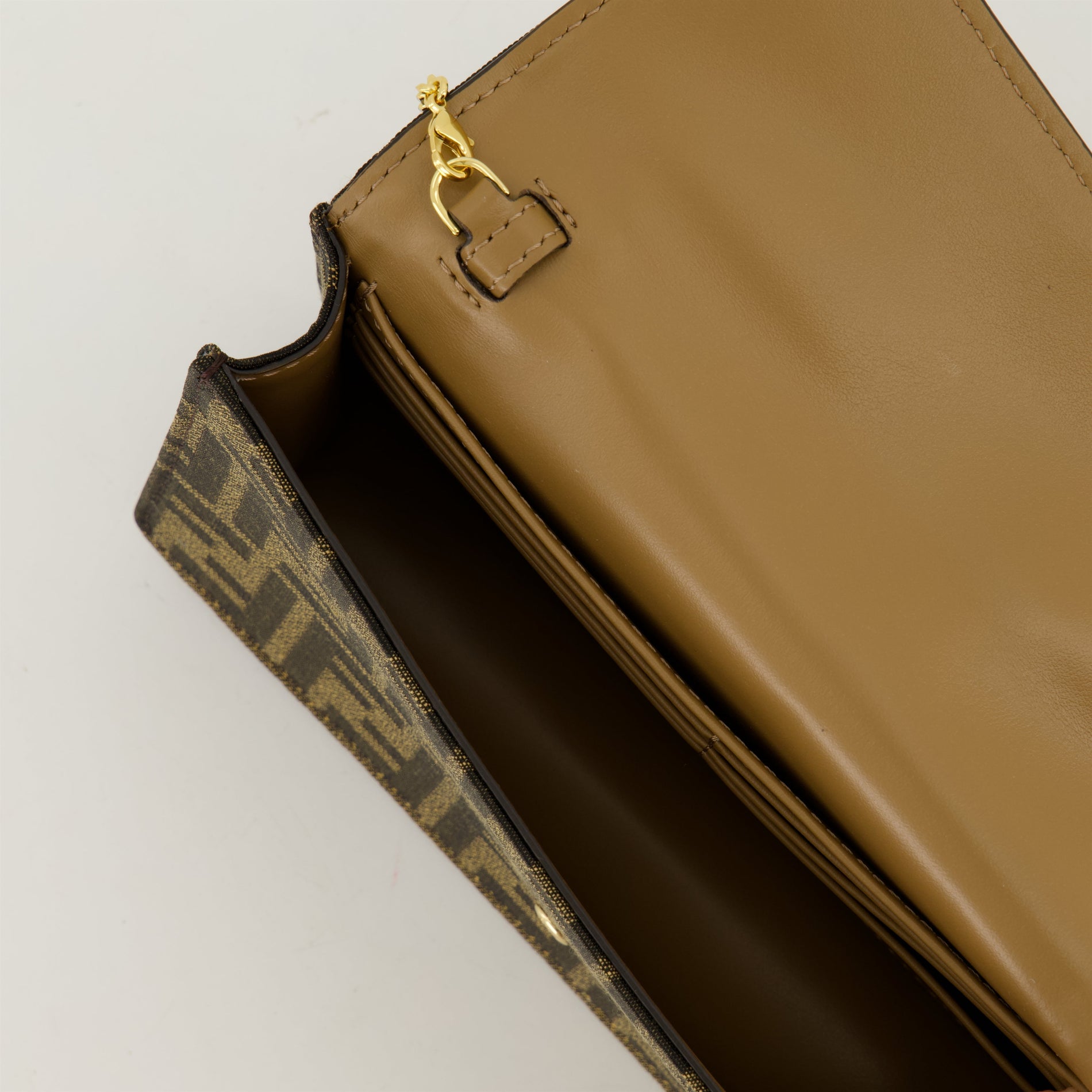 Fendi Baguette Chain Wallet - image 4