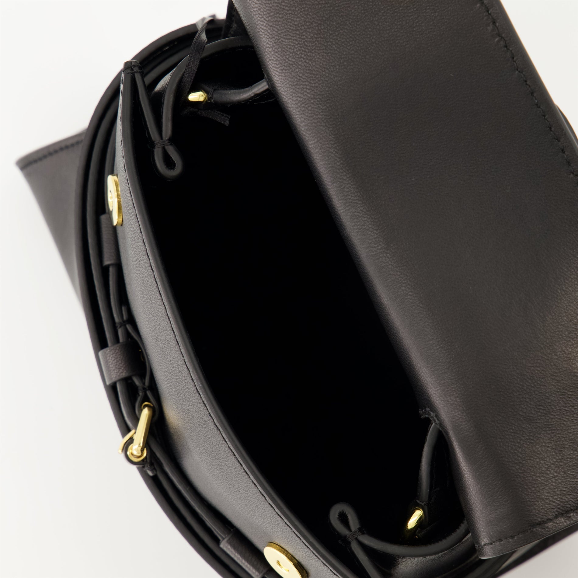Moschino Tie Me Leather shoulder bag (Black) - image 4