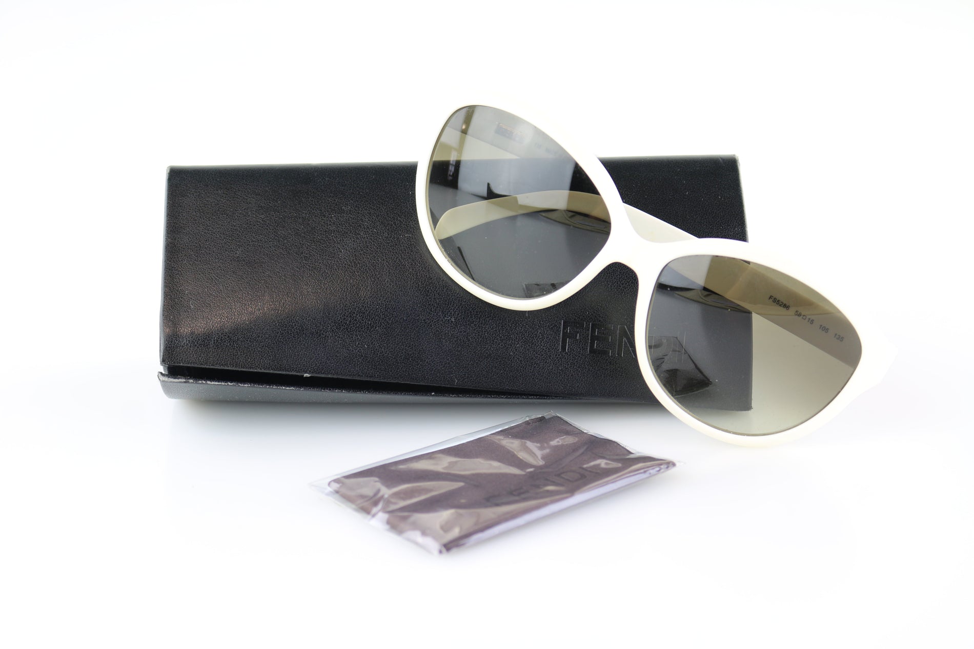 Forevermoda White Cat Eye Sunglasses - image 7