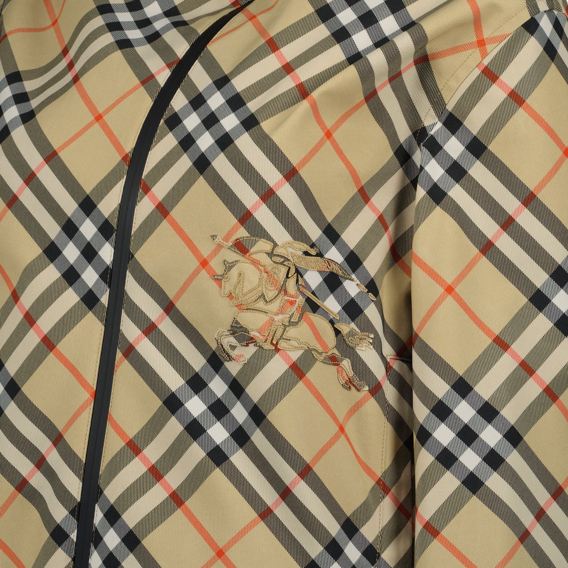 Burberry Vintage Check Hooded Jacket - image 9