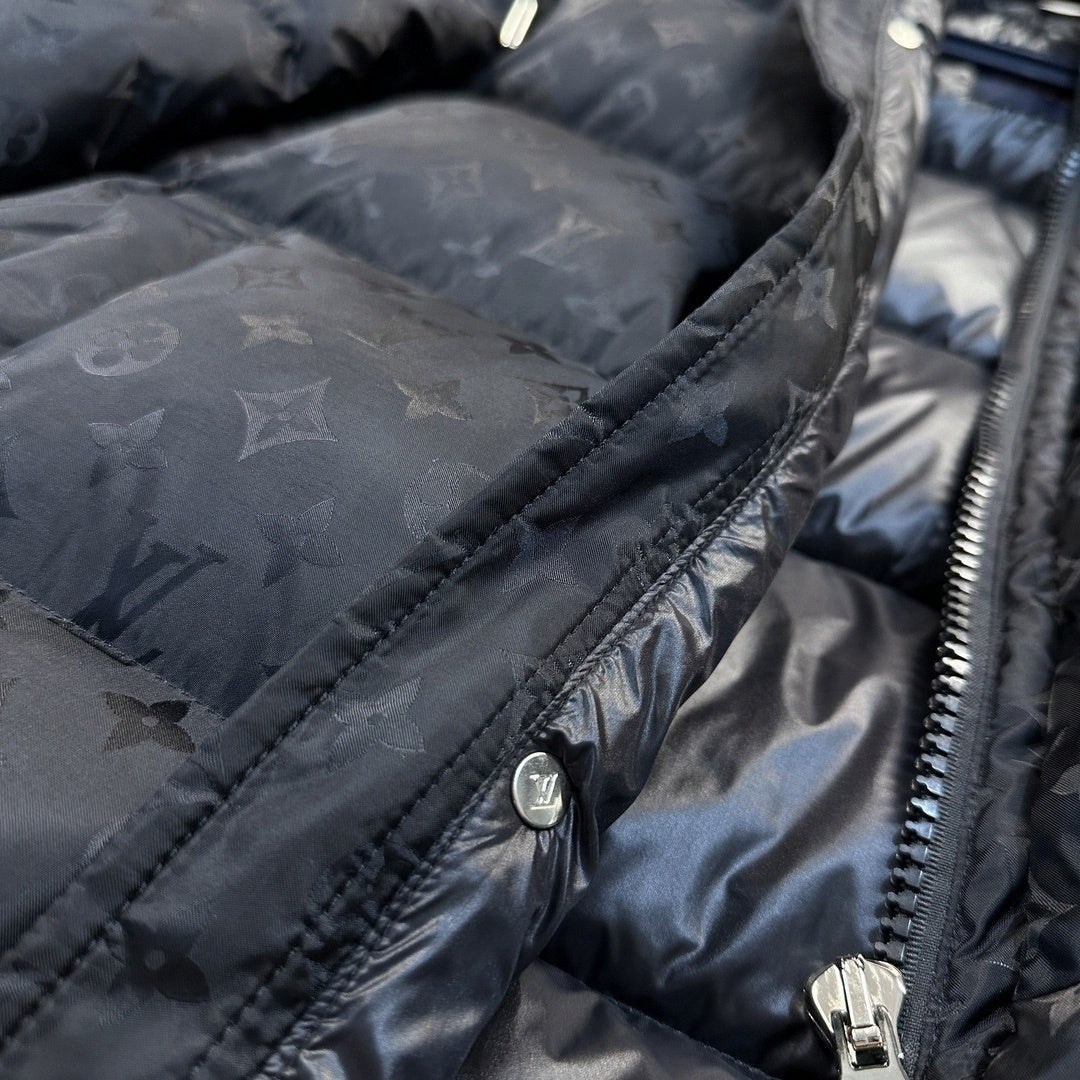 Louis Vuitton Monogram Noir Arctic Down Jacket - image 8
