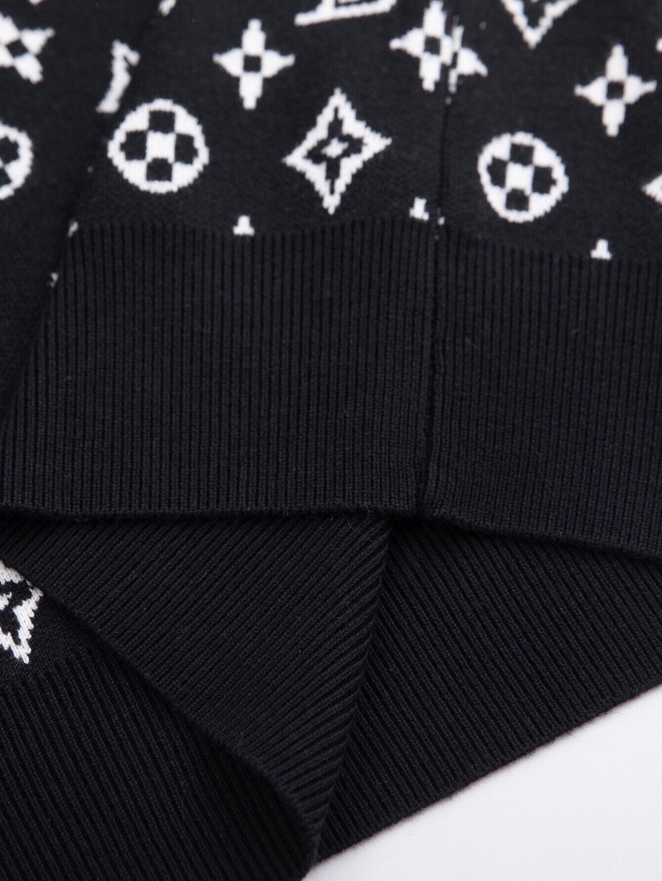 Louis Vuitton Monochrome Monogram Wool Jumper- Black - image 6