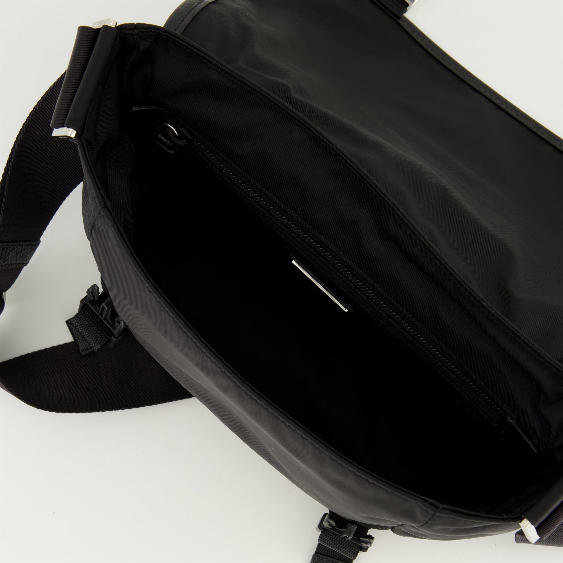 Prada Re-Nylon and Saffiano Leather Bag - image 4