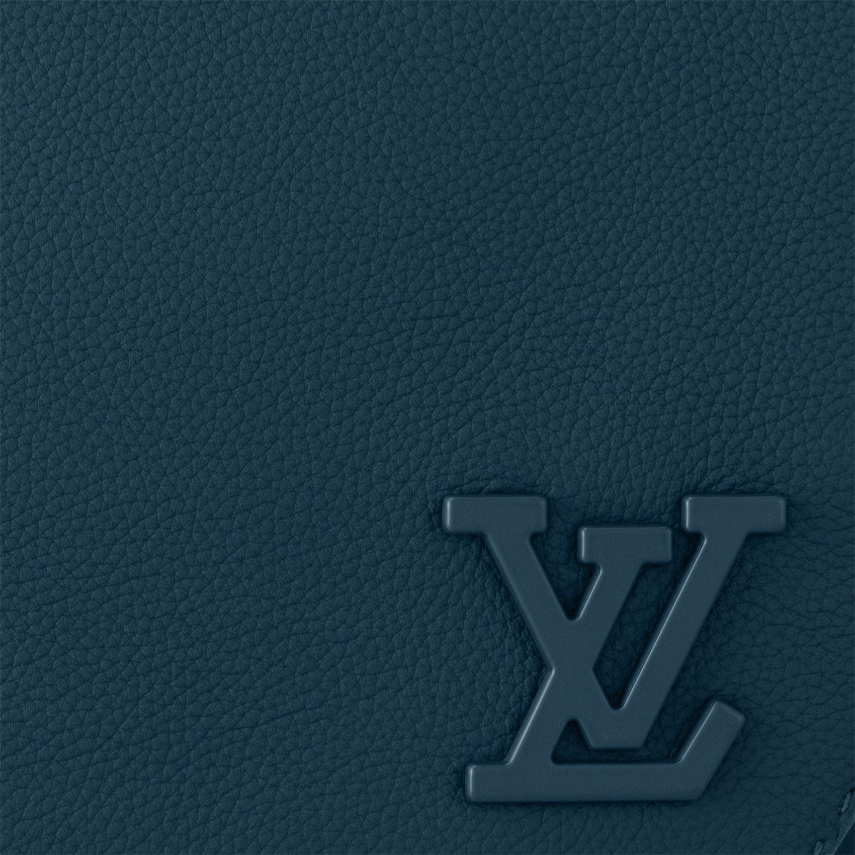Louis Vuitton Takeoff Messenger Bag - image 5