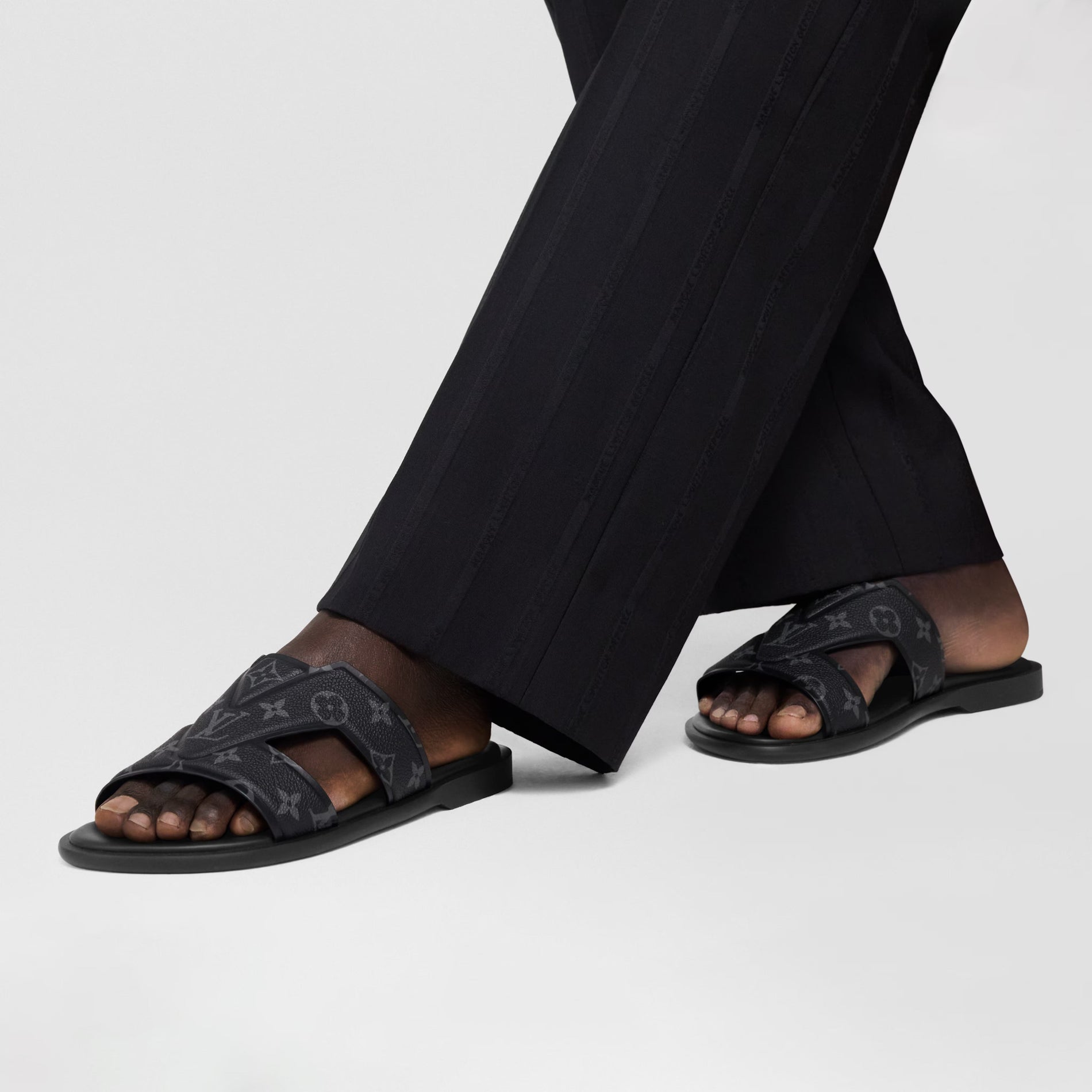 Louis Vuitton LV Oasis Mule - image 5