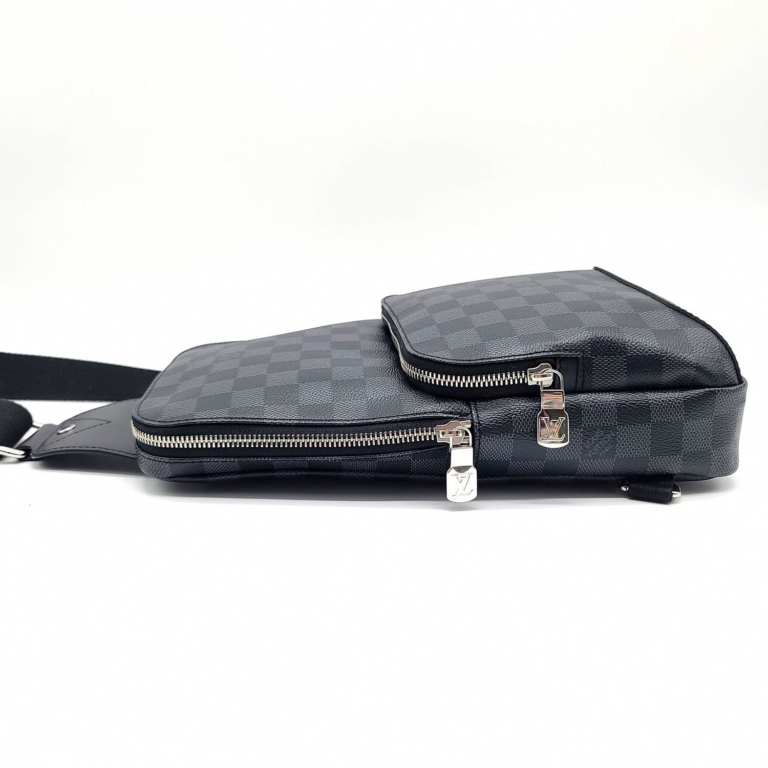 Louis Vuitton Damier Graphite Avenue Sling Backpack - image 2