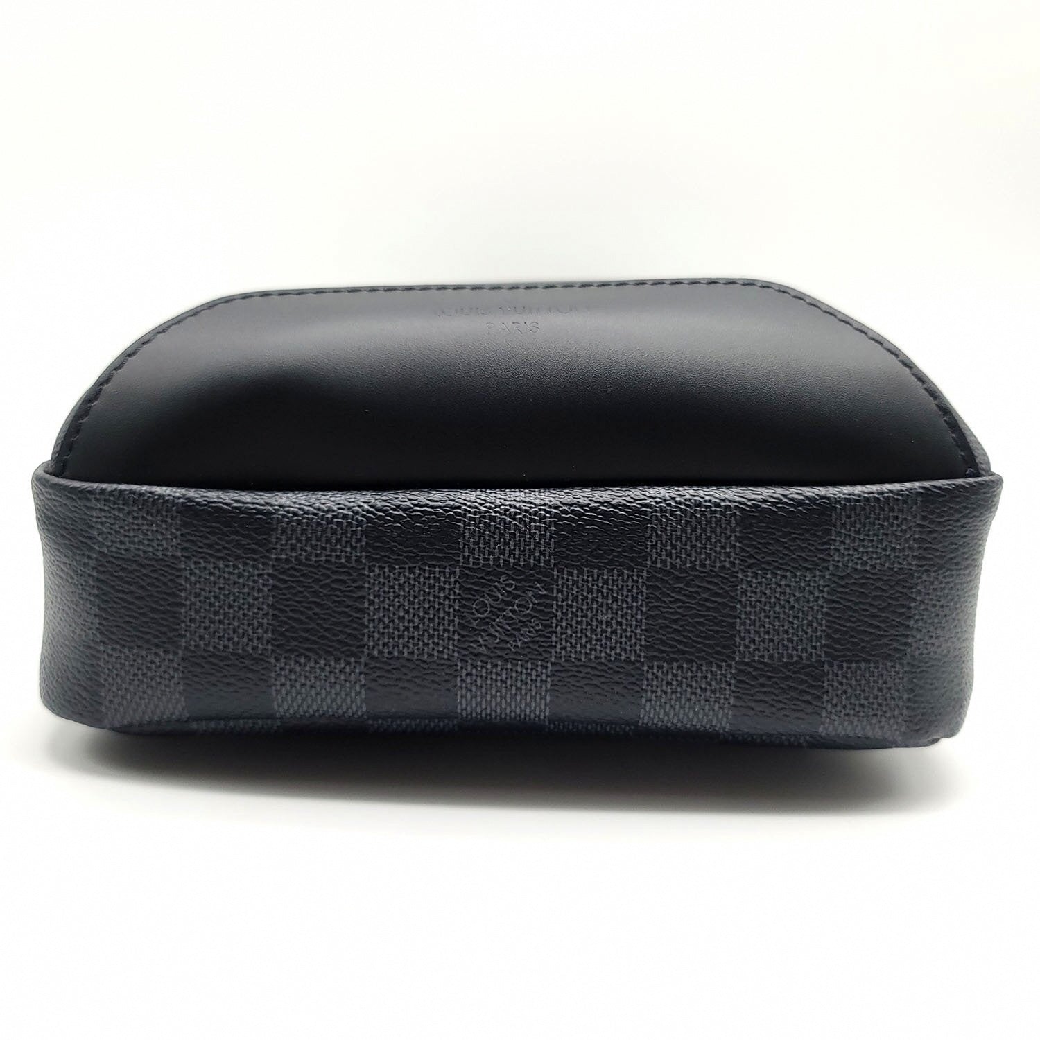 Louis Vuitton Damier Graphite Avenue Sling Backpack - image 7