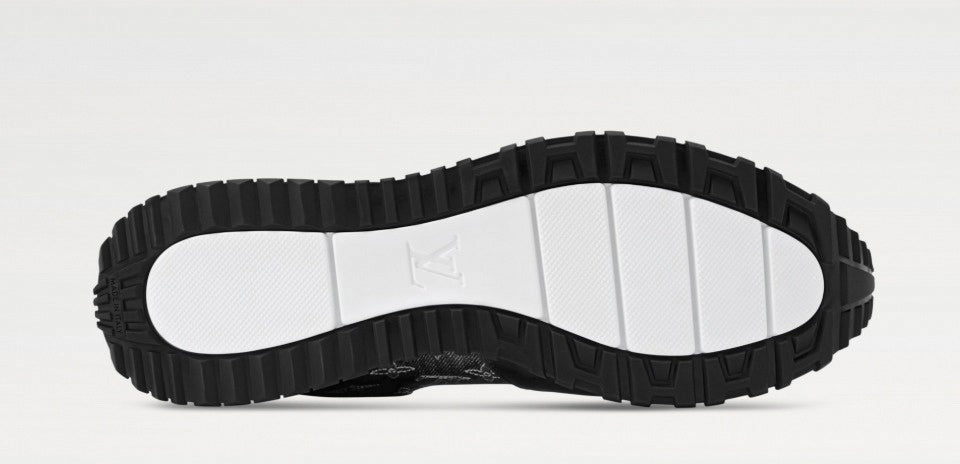 Louis Vuitton Monogram Leather Sneaker - image 5