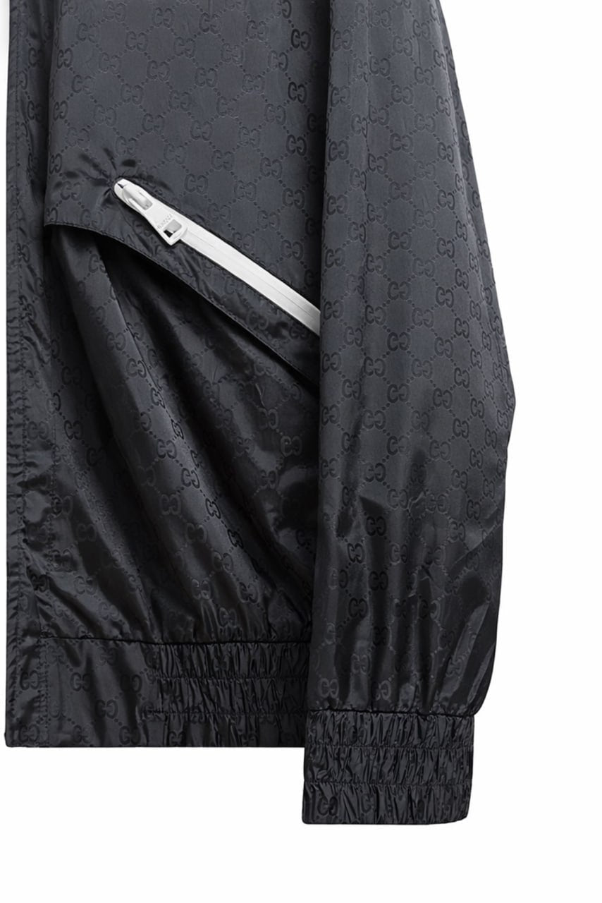 Gucci GG Jacquard Hooded Windbreaker Jacket with Contrast Zip – Black - image 5