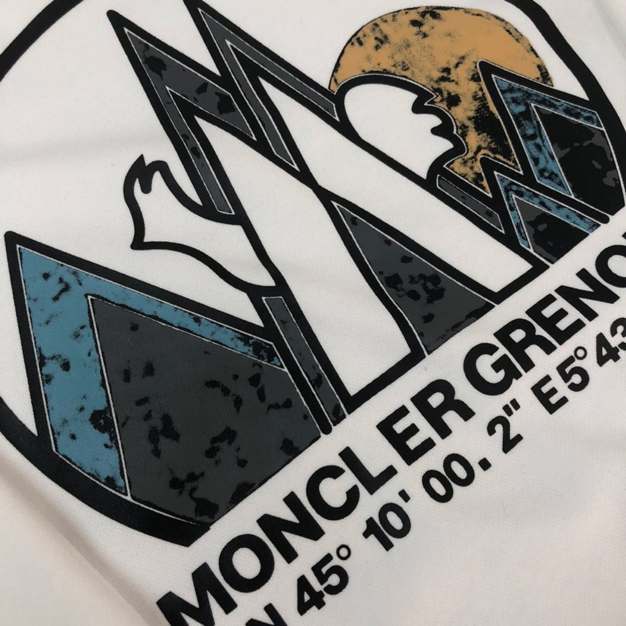 Moncler Grenoble Day-Namic Graphic Cotton Sweatshirt – White - image 5