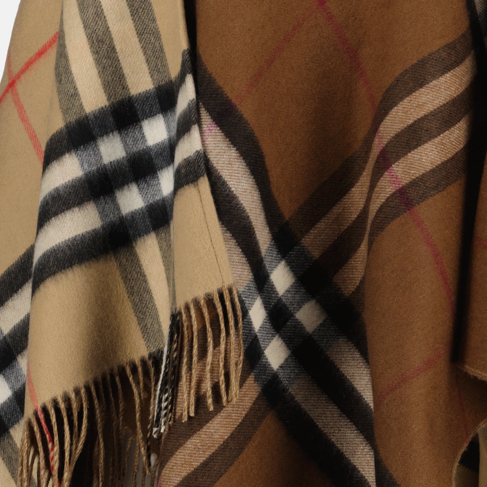 Burberry Checked poncho - image 5