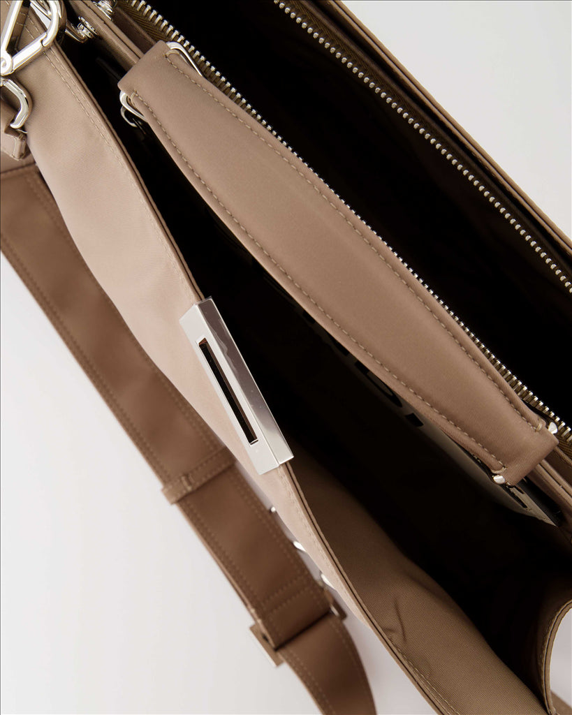 Fendi Peekaboo ISeeU Bag - image 4