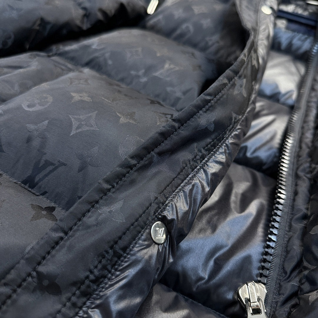 Louis Vuitton Monogram Noir Arctic Down Jacket - image 7
